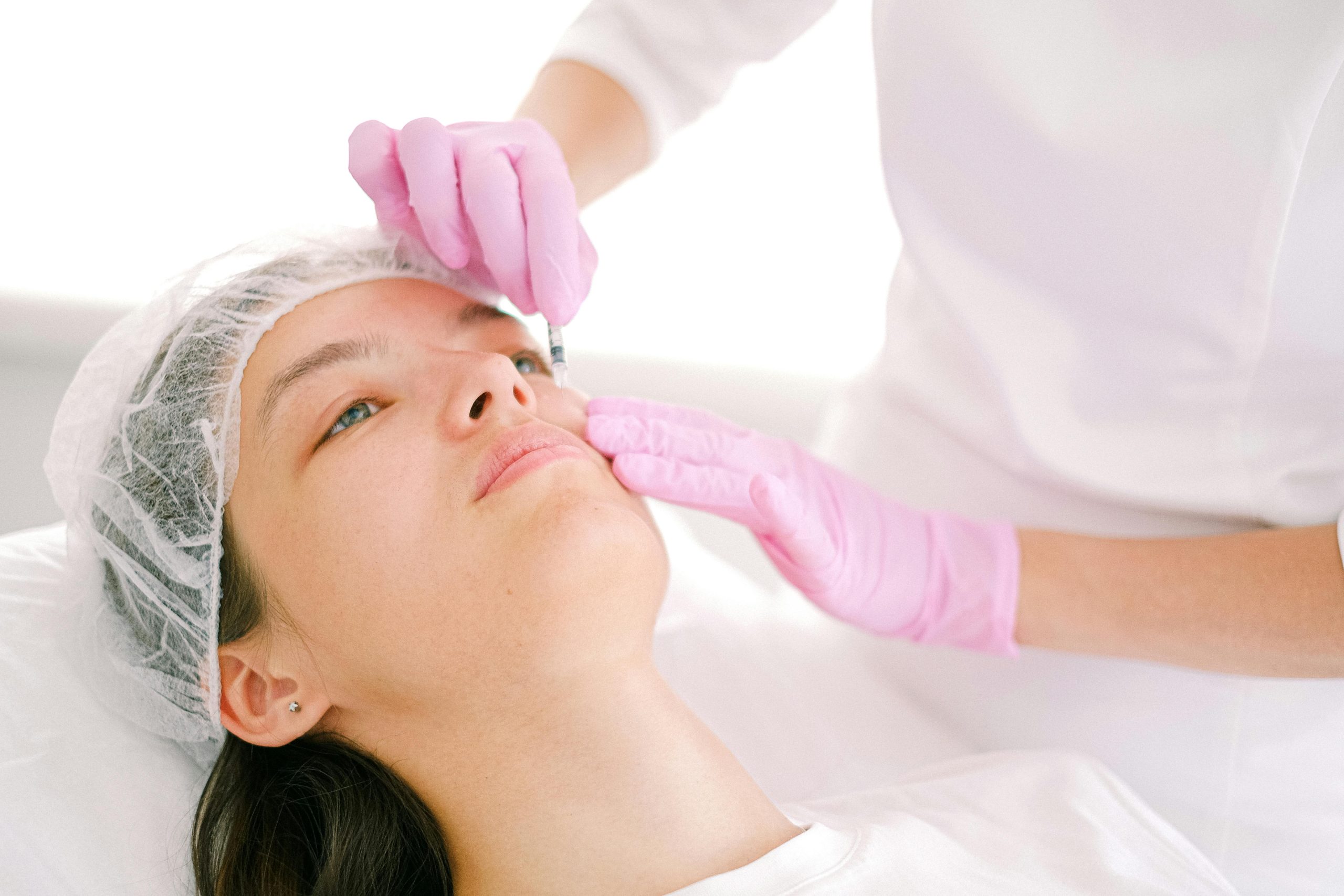 Ilustrasi hyaluronic acid tidak boleh dicampur dengan